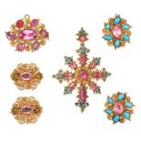 AN ANTIQUE PINK TOPAZ AND TURQUOISE PENDANT AND BROOCH SUITE in yellow gold, comprising a cross p...