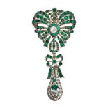 AN ANTIQUE PASTE GIRANDOLE BROOCH / PENDANT in silver, set throughout with green and white paste ...