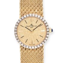 BAUME & MERCIER - A VINTAGE LADIES BAUME & MERCIER COCKTAIL WATCH in 18ct yellow gold, 523811, 36...