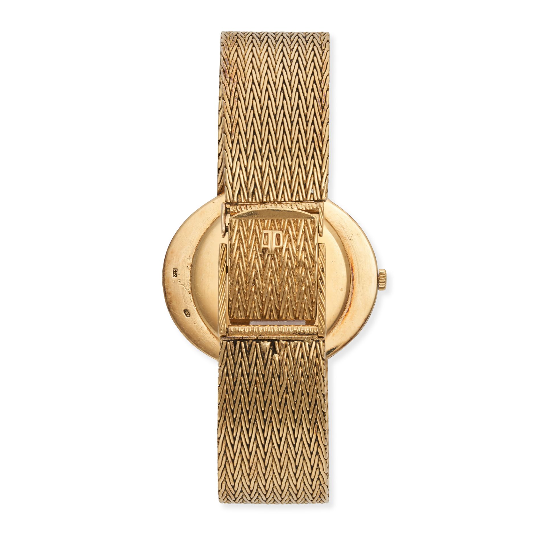 AUDEMARS PIGUET - AN AUDEMARS PIGUET HORIZONTAL ELLIPSE STYLE WRISTWATCH in 18ct yellow gold, 574... - Image 2 of 2