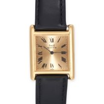 PIAGET - A PIAGET TANK WRISTWATCH in 18ct yellow gold, 70802, 321083, c.1990s, quartz movement, t...