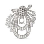 NO RESERVE - A FINE VINTAGE DIAMOND BROOCH in platinum, the stylised brooch set throughout with r...