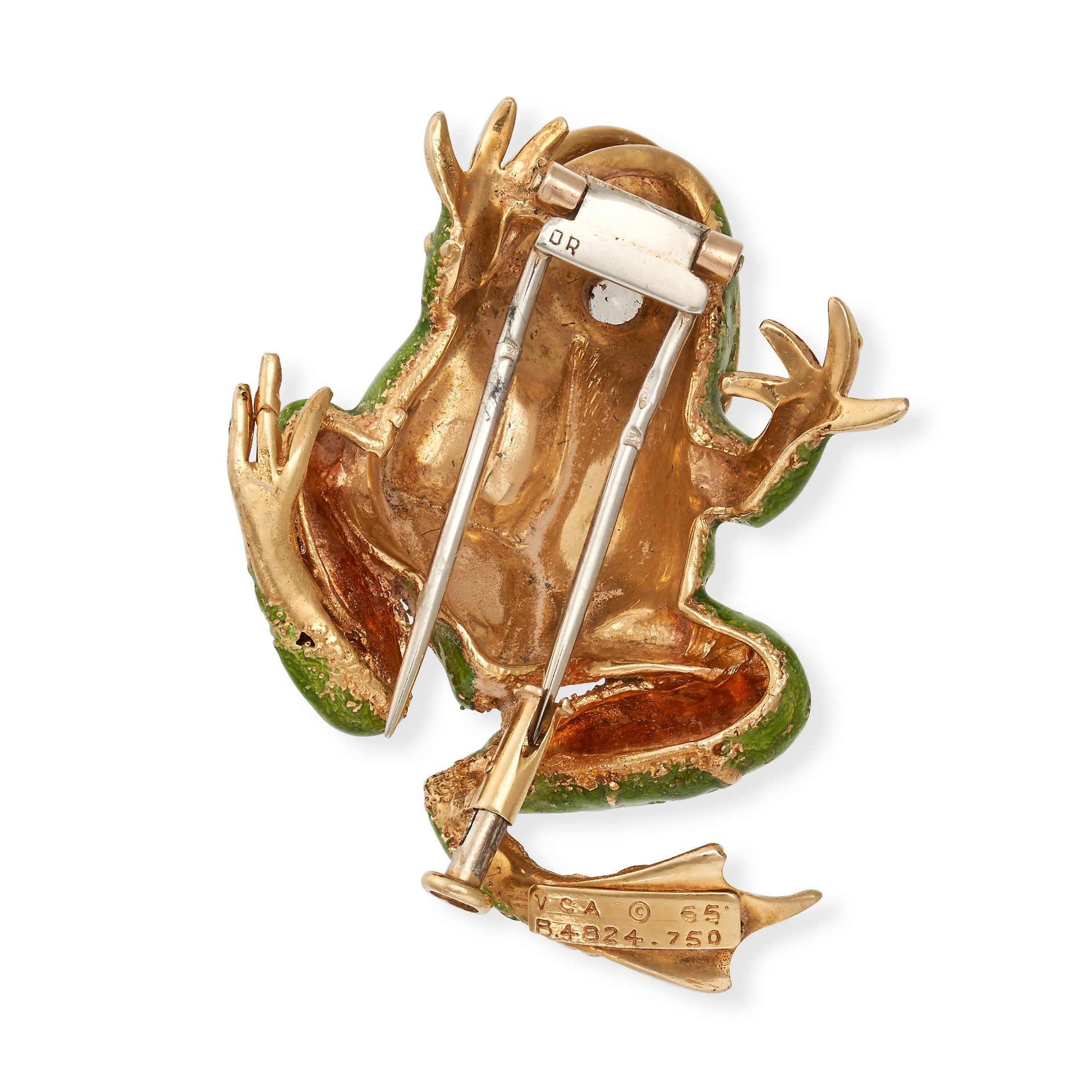 VAN CLEEF & ARPELS, A DIAMOND AND ENAMEL FROG BROOCH in 18ct yellow gold, designed as a frog reli... - Bild 2 aus 2