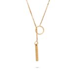 NO RESERVE - GUCCI, A LARIAT PENDANT NECKLACE in 18ct yellow gold, comprising a box chain suspend...