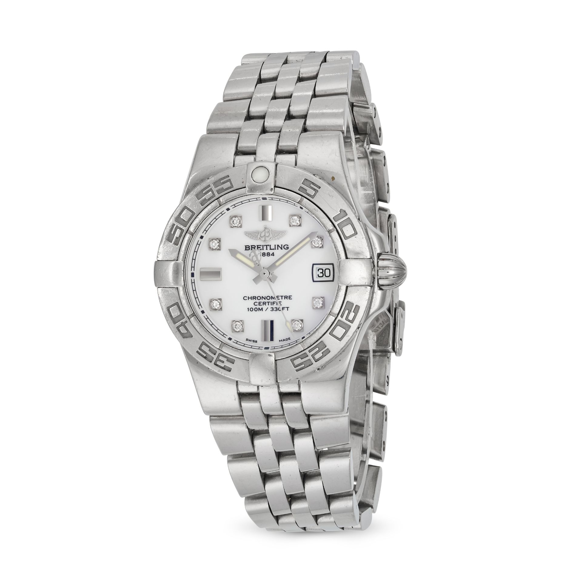 BREITLING - A BREITLING GALACTIC 30 WRISTWATCH in stainless steel, A71340, the circular white dia...