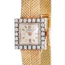 PATEK PHILIPPE - A VINTAGE LADIES PATEK PHILIPPE WRISTWATCH in 18ct yellow gold, 3268, 2609XXX,  ...