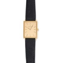 VACHERON CONSTANTIN - A VINTAGE VACHERON CONSTANTIN DRESS WATCH in 18ct yellow gold, 39011, manua...