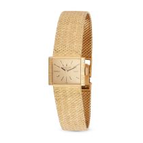 PATEK PHILIPPE - A VINTAGE LADIES PATEK PHILIPPE WRISTWATCH in 18ct yellow gold, 3322, c.1980s, 2...