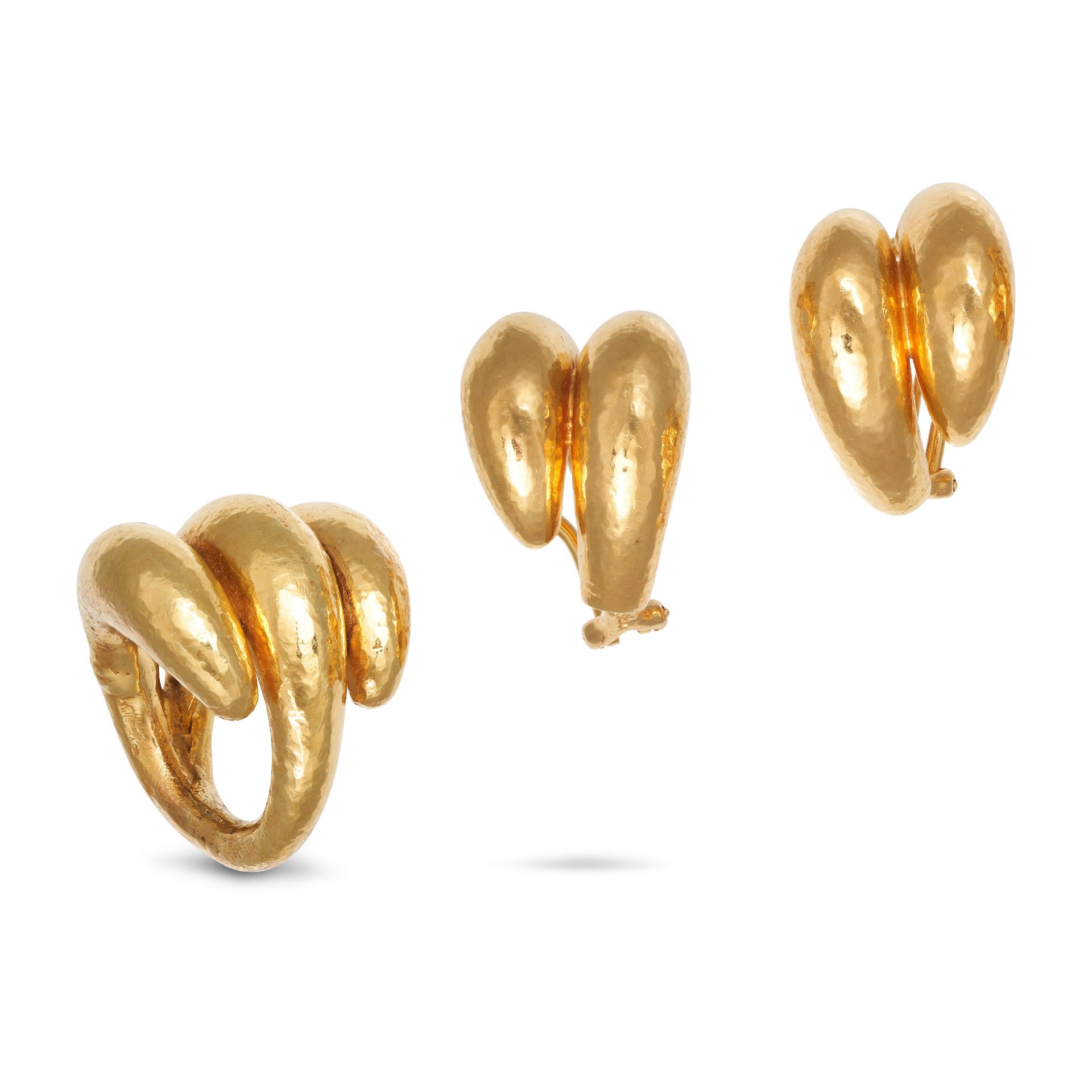 A GOLD RING AND EARRINGS SUITE in 18ct yellow gold, each comprising hammered gold segments, ring ...
