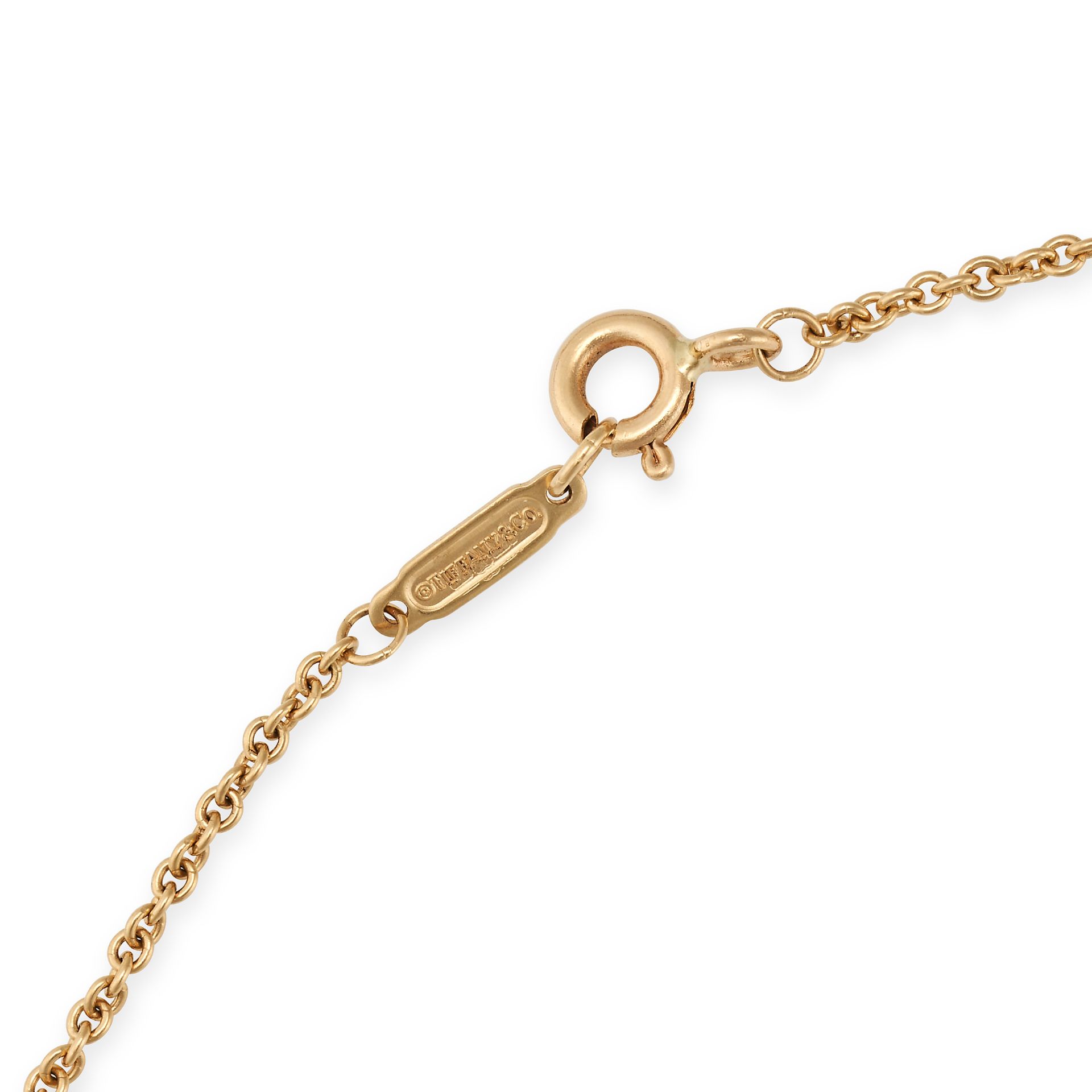 TIFFANY & CO., A CHAIN NECKLACE in 18ct yellow gold, the chain accented by a gold bar, signed Tif... - Bild 2 aus 2