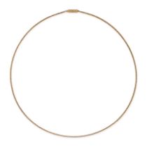 AN ANTIQUE GOLD CHAIN in yellow gold, in foxtail design, no assay marks, 46.0cm, 5.5g.