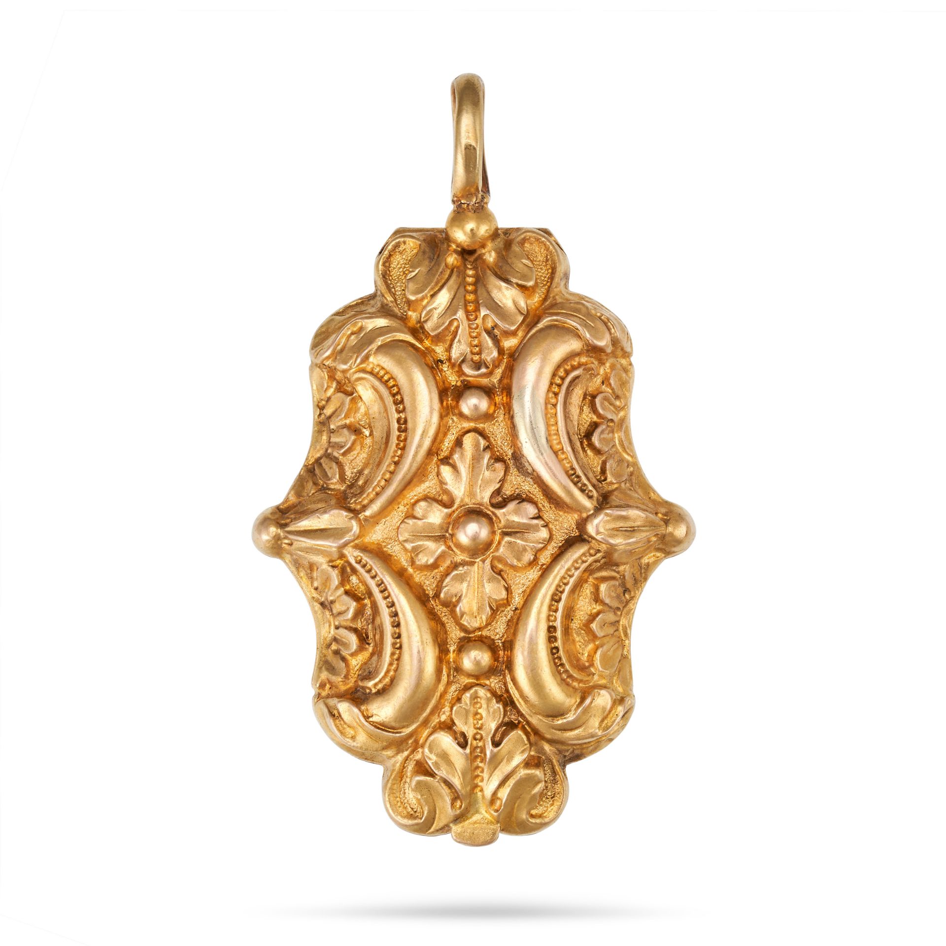 AN ANTIQUE VINAIGRETTE PENDANT in yellow gold, the ornate chased vinaigrette opening to reveal a ...