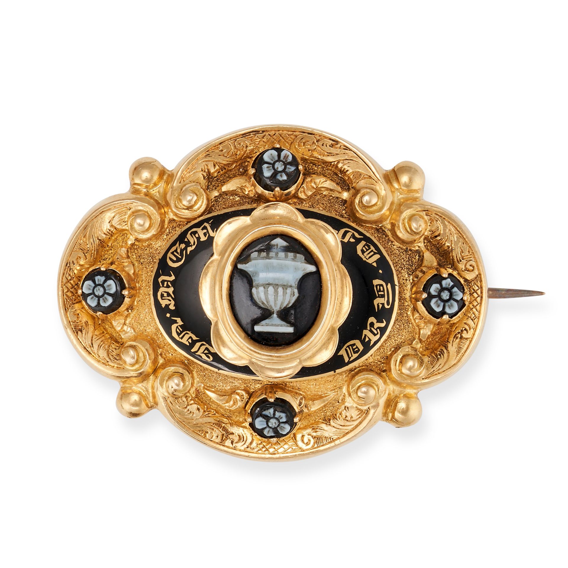 AN ANTIQUE VICTORIAN MOURNING BROOCH in yellow gold, set to the centre with a carved sardonyx cam...