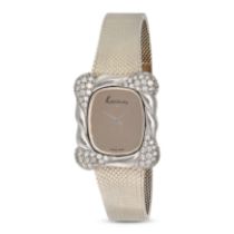 CHOPARD/KUTCHINSKY - A CHOPARD FOR KUTCHINSKY LADIES DIAMOND WRISTWATCH in 18ct white gold, 5062/...