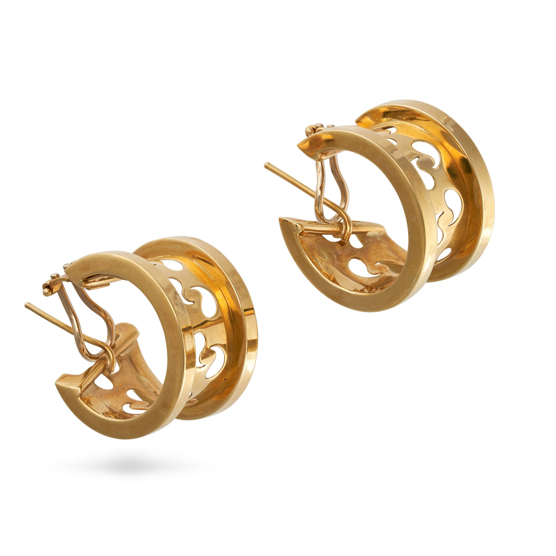 A PAIR OF GOLD HOOP EARRINGS in 18ct yellow gold, each hoop with a central cut out design, stampe... - Bild 2 aus 2
