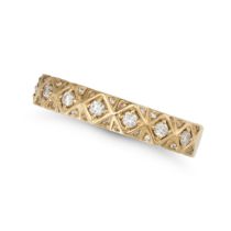 NO RESERVE - A DIAMOND RING in 18ct yellow gold, set with round brilliant cut diamonds, partial B...