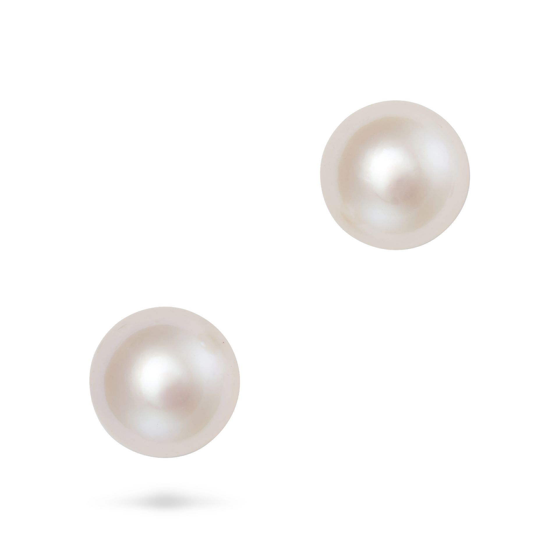 NO RESERVE - A PAIR OF PEARL STUD EARRINGS in 9ct yellow gold, each set with a pearl of 9.0mm, st...