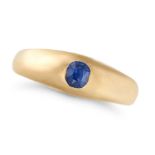 NO RESERVE - A SAPPHIRE RING in 18ct yellow gold, set with a cushion cut sapphire, stamped 18, si...
