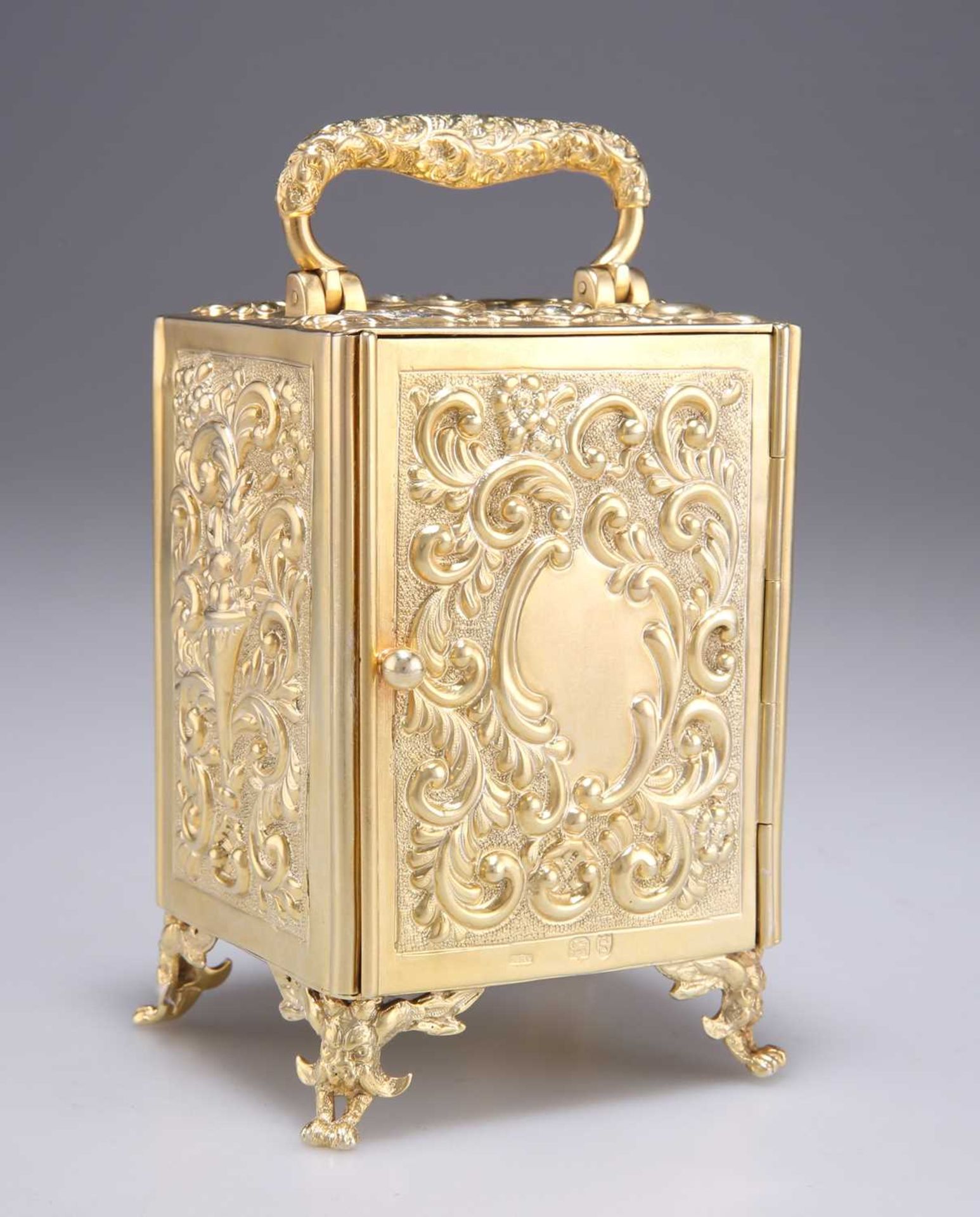 A LATE VICTORIAN SILVER-GILT CARRIAGE CLOCK - Image 2 of 4