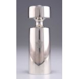 AN ELIZABETH II SILVER PEPPER MILL