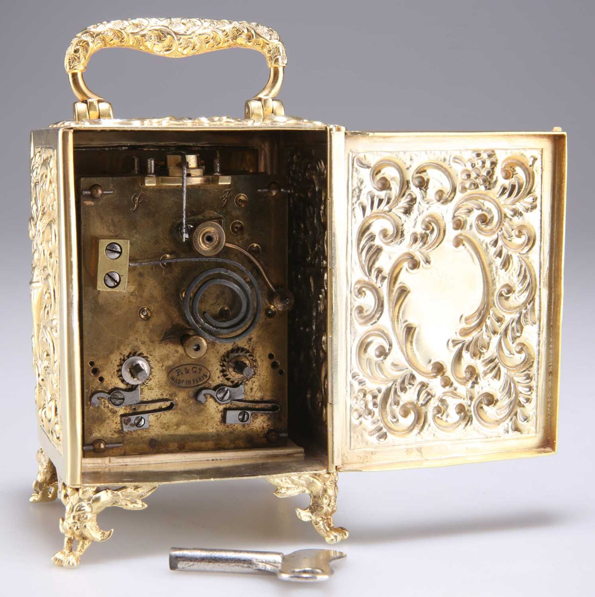 A LATE VICTORIAN SILVER-GILT CARRIAGE CLOCK - Image 3 of 4