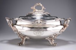 A WILLIAM IV SILVER SOUP TUREEN AND COVER