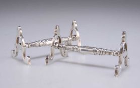 A PAIR OF GEORGE VI SILVER KNIFE RESTS