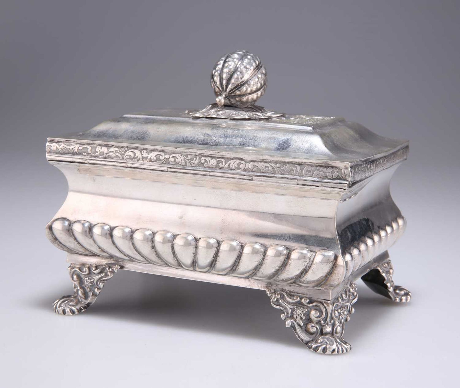 A MID-19TH CENTURY GERMAN SILVER TEA CADDY - Image 2 of 17