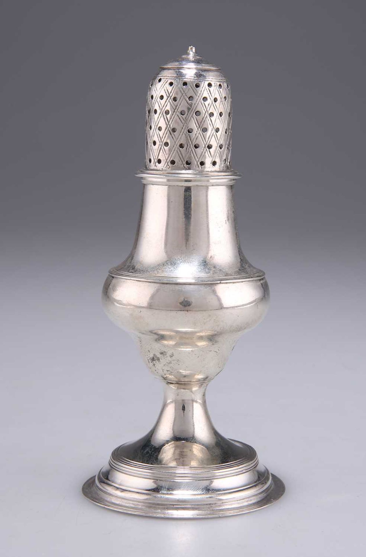A GEORGE III SILVER CASTER - Image 2 of 3
