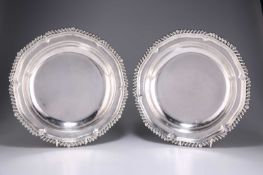 A PAIR OF GEORGE IV SECOND-COURSE DISHES
