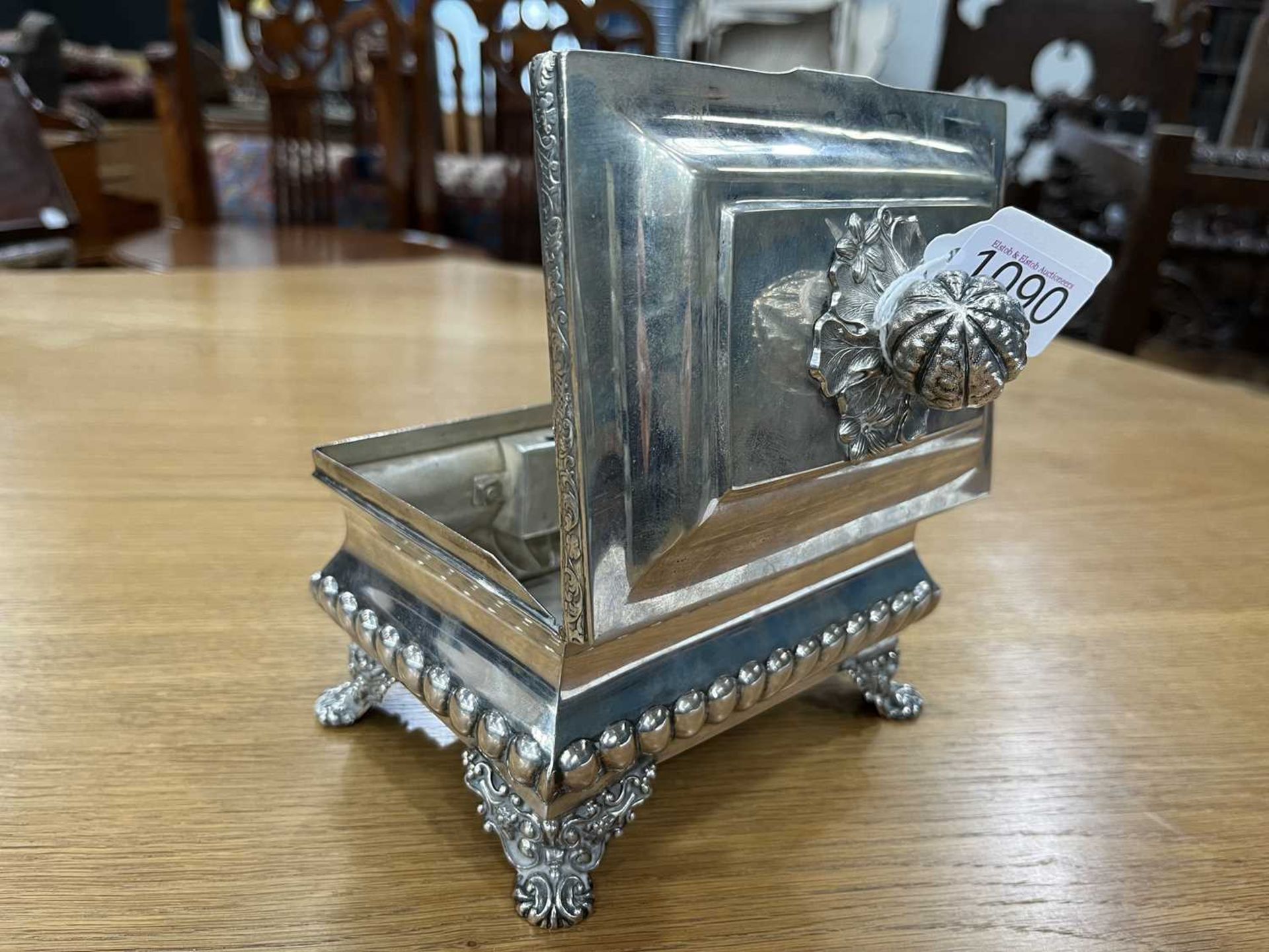 A MID-19TH CENTURY GERMAN SILVER TEA CADDY - Image 13 of 17