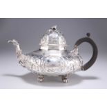 A GEORGE IV SILVER TEAPOT