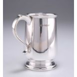 A GEORGE VI SILVER MUG