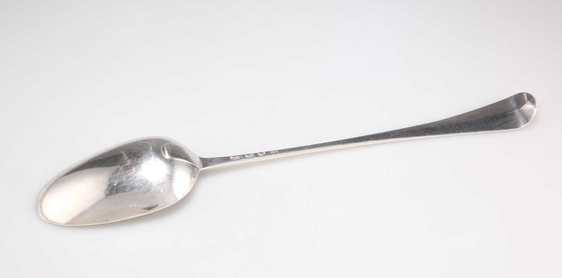 A LARGE GEORGE III SILVER STUFFING SPOON - Image 2 of 3