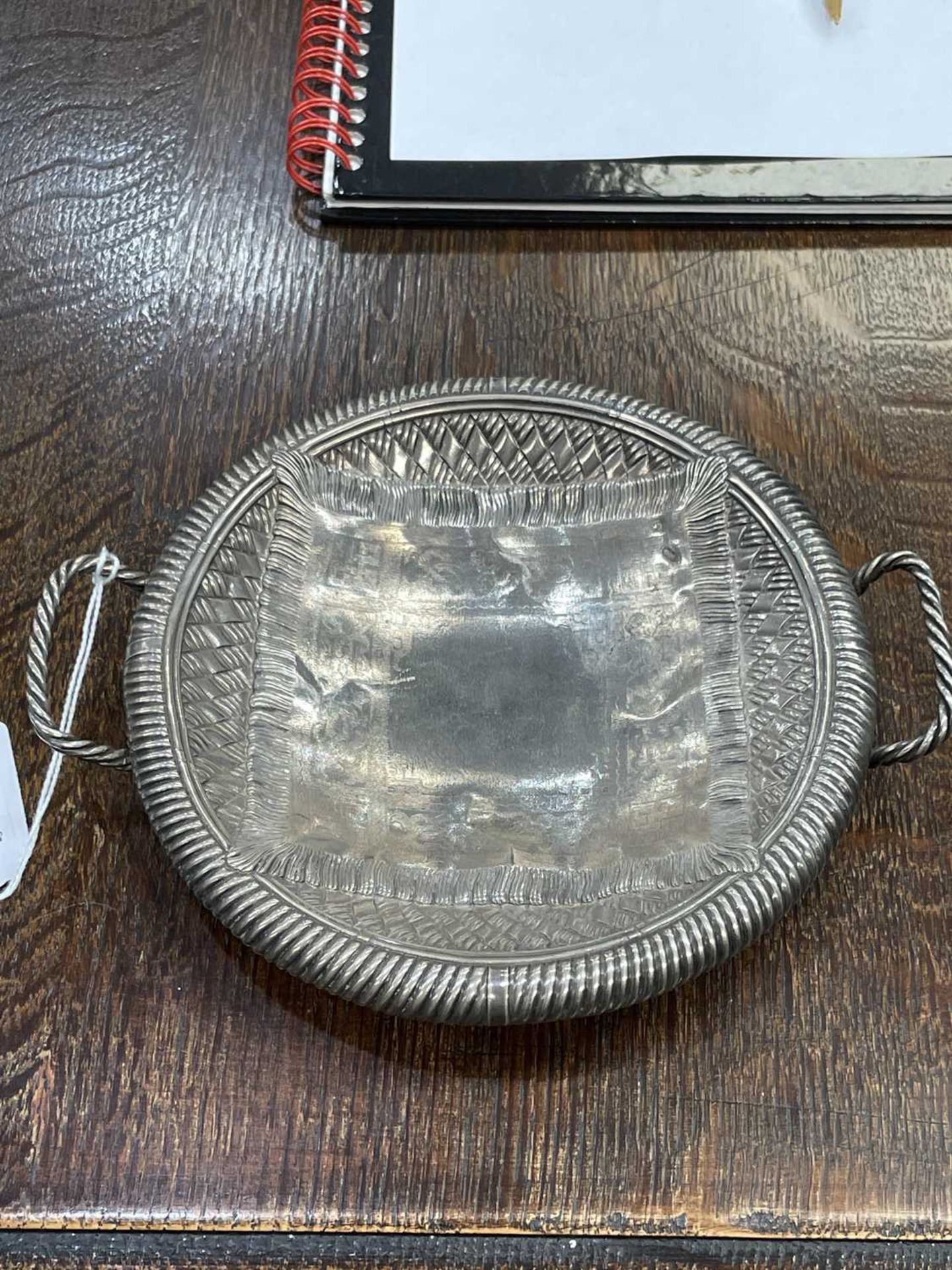 A LATE 19TH CENTURY RUSSIAN SILVER TROMPE L'OEIL BREAD BASKET - Bild 5 aus 11