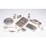 A MIXED GROUP OF SILVER ITEMS, VICTORIAN AND LATER