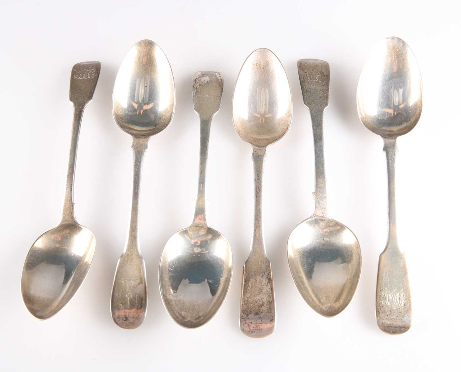 SIX FIDDLE PATTERN SILVER TABLE SPOONS, GEORGE III AND LATER