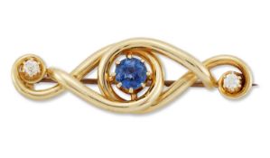 A LATE 19TH CENTURY SAPPHIRE AND DIAMOND BROOCH