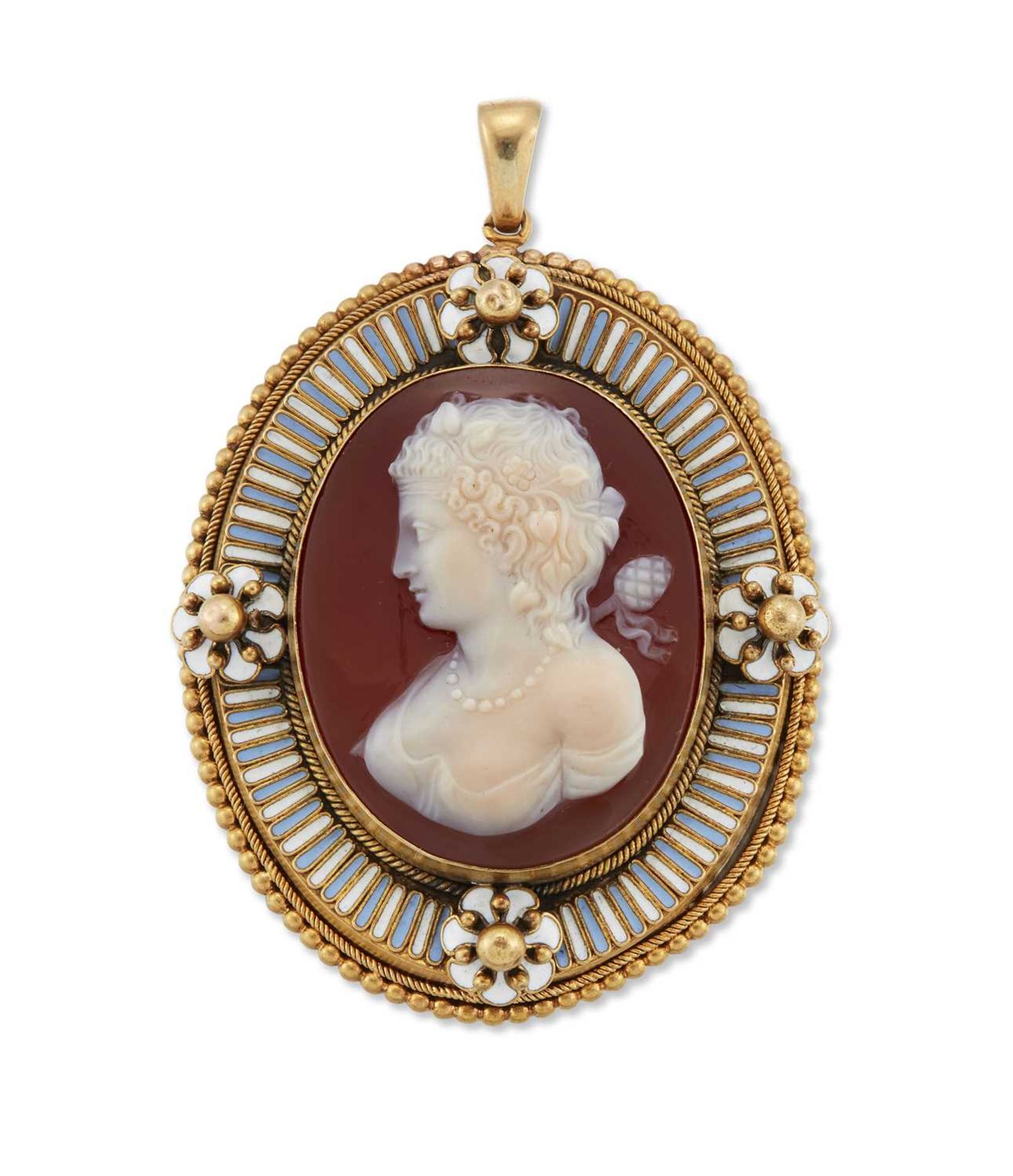 A MID-19TH CENTURY AGATE CAMEO PENDANT