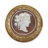 A LATE 19TH CENTURY SHELL CAMEO BROOCH