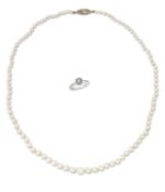 AN 18 CARAT WHITE GOLD SOLITAIRE IOLITE RING, AND A CULTURED PEARL NECKLACE