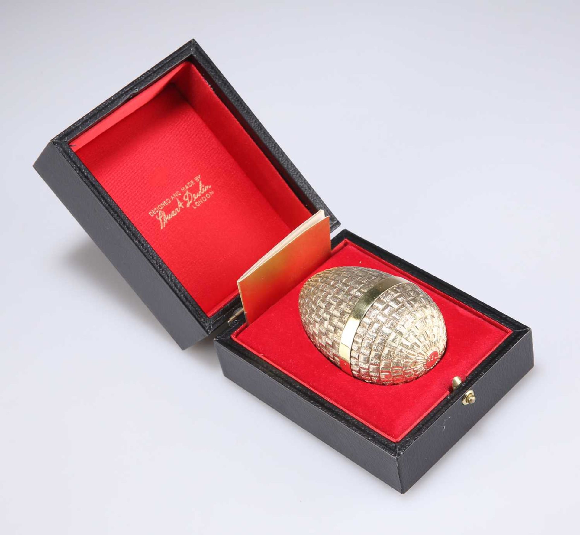 STUART DEVLIN (1931-2018), AN ELIZABETH II SILVER-GILT SURPRISE EGG - Image 3 of 3