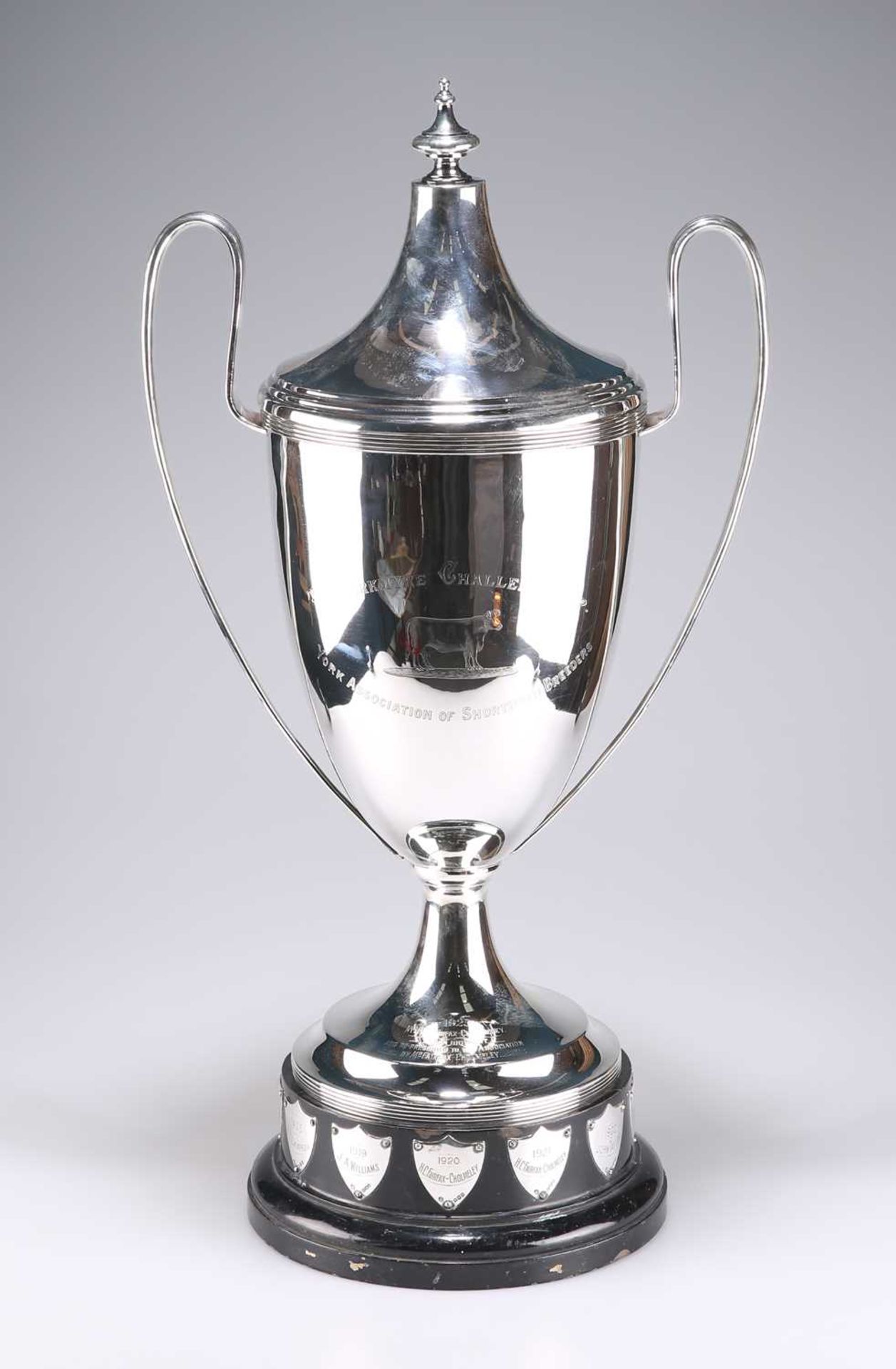 AN IMPORTANT SILVER TWIN-HANDLED TROPHY CUP RELATING TO THE YORK SHORTHORN BREEDERS ASSOCIATION