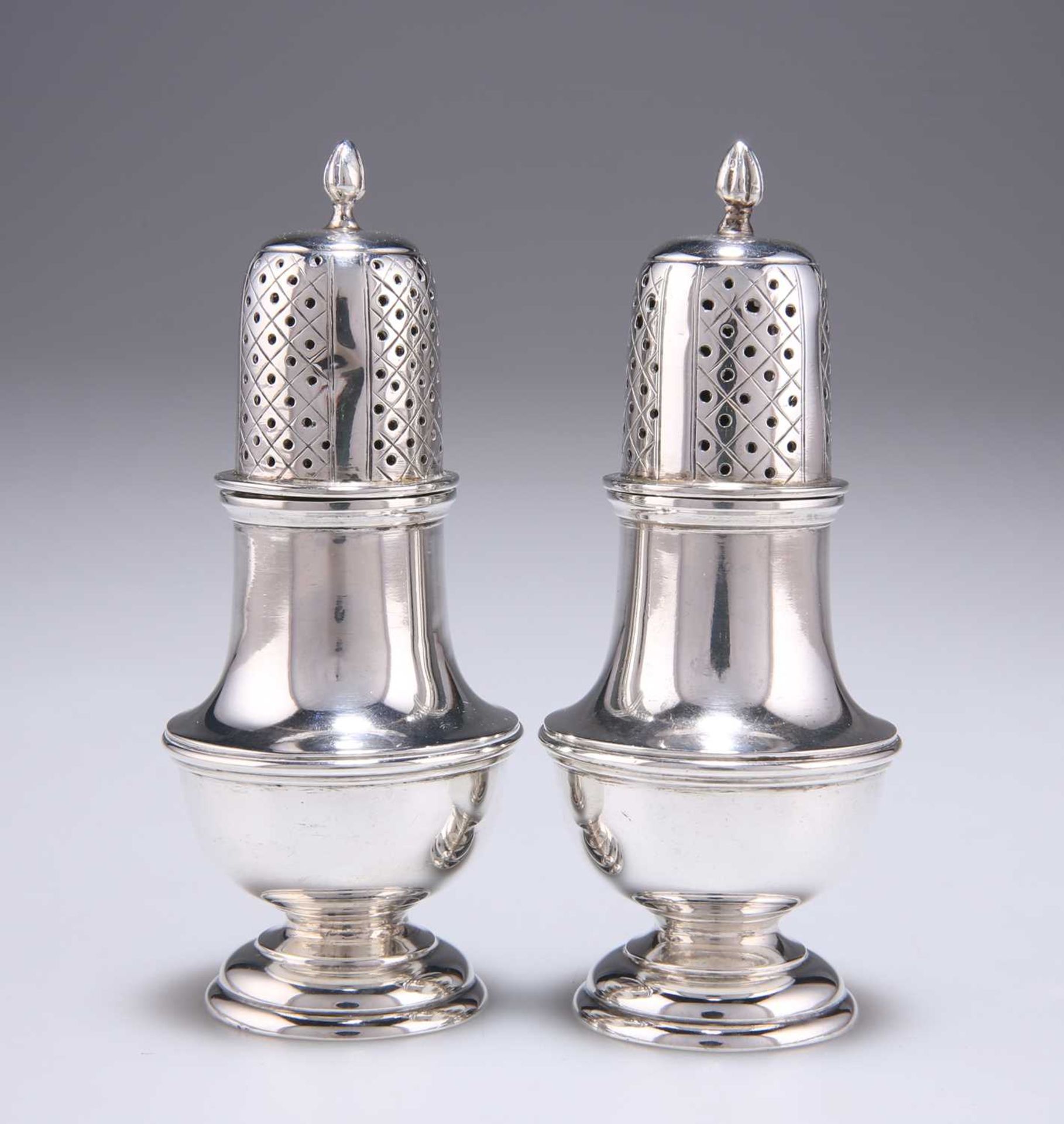 A PAIR OF GEORGE V SILVER CASTERS - Image 2 of 2