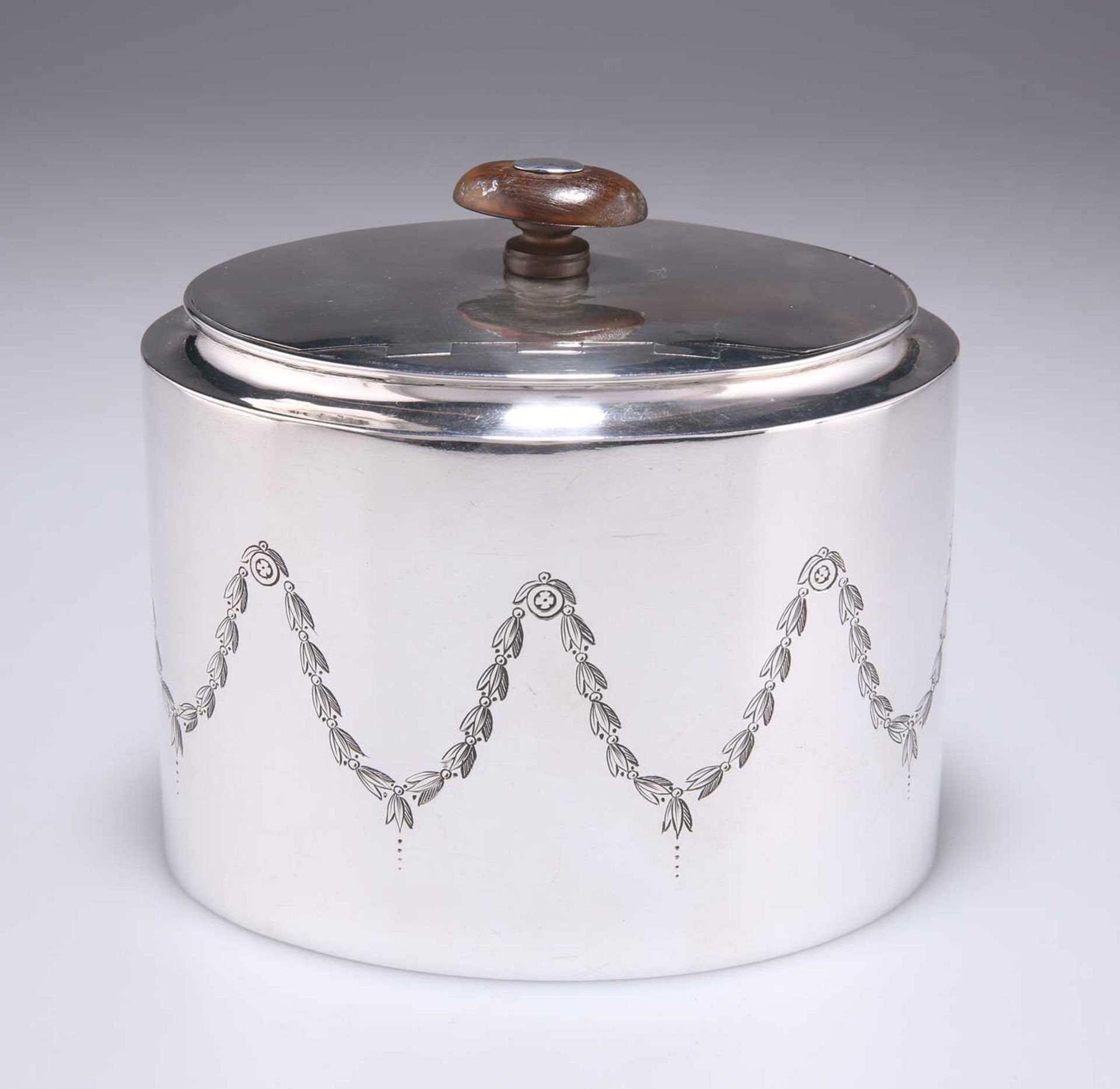 A GEORGE III SILVER TEA CADDY - Image 2 of 4