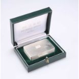 AN ELIZABETH II SILVER SNUFF BOX