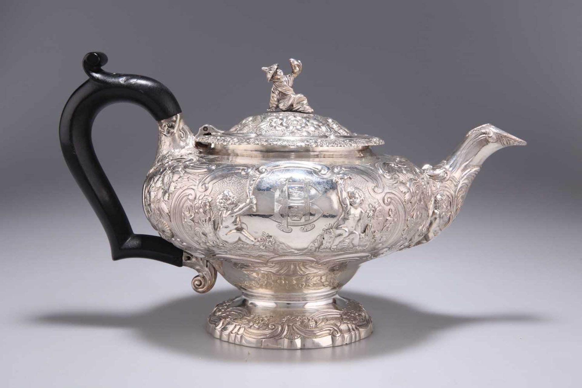 A FINE GEORGE IV SILVER FOUR-PIECE TEA SERVICE - Image 3 of 5