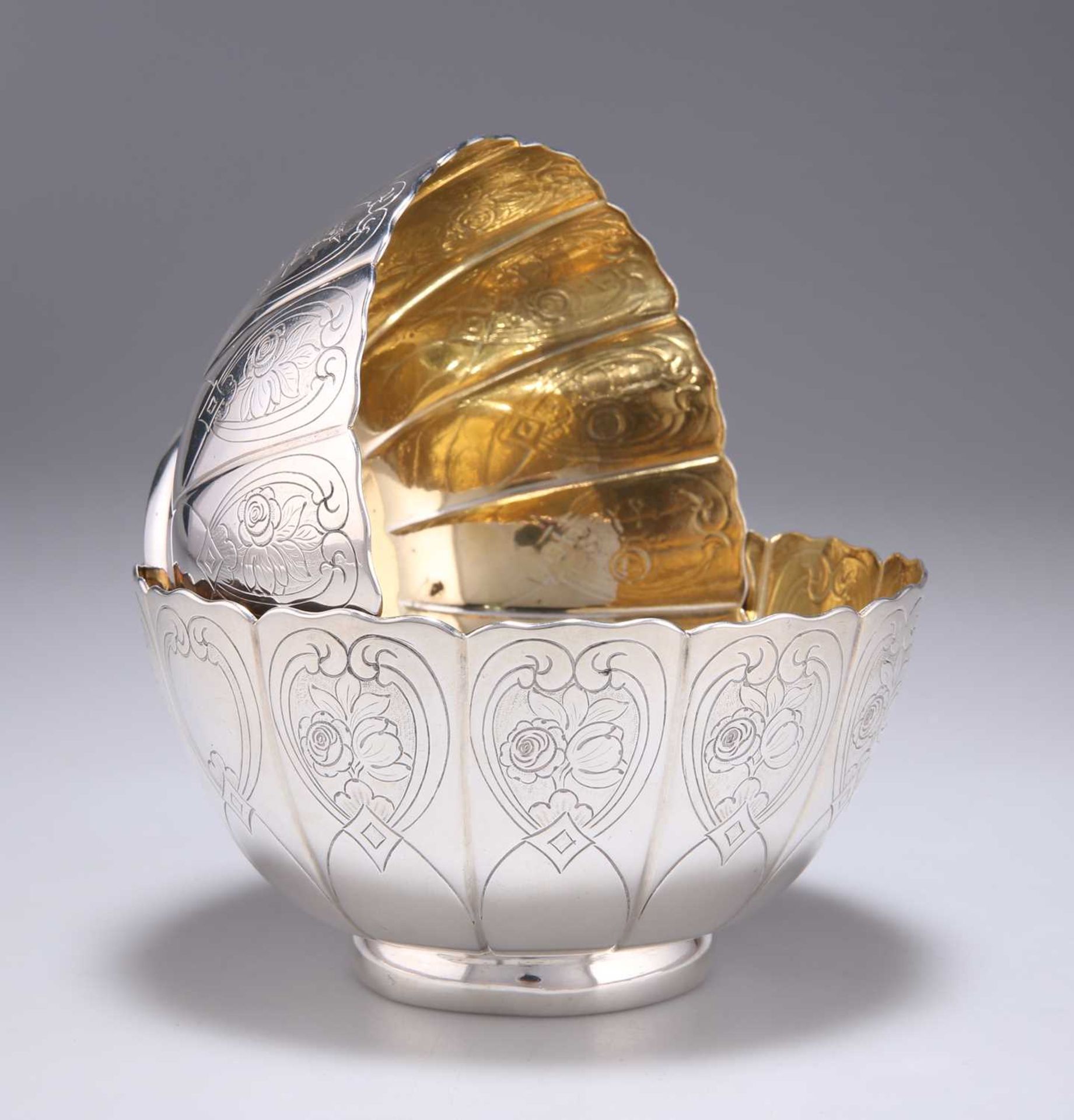 A NEAR-PAIR OF VICTORIAN SILVER BOWLS - Image 3 of 4