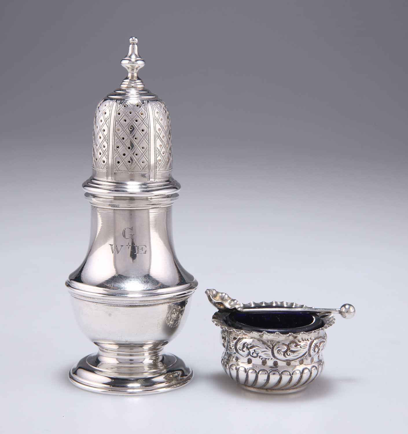 A PAIR OF LATE VICTORIAN SILVER SALTS, AND A PAIR OF LATE 19TH CENTURY AMERICAN SILVER CASTERS - Image 2 of 2