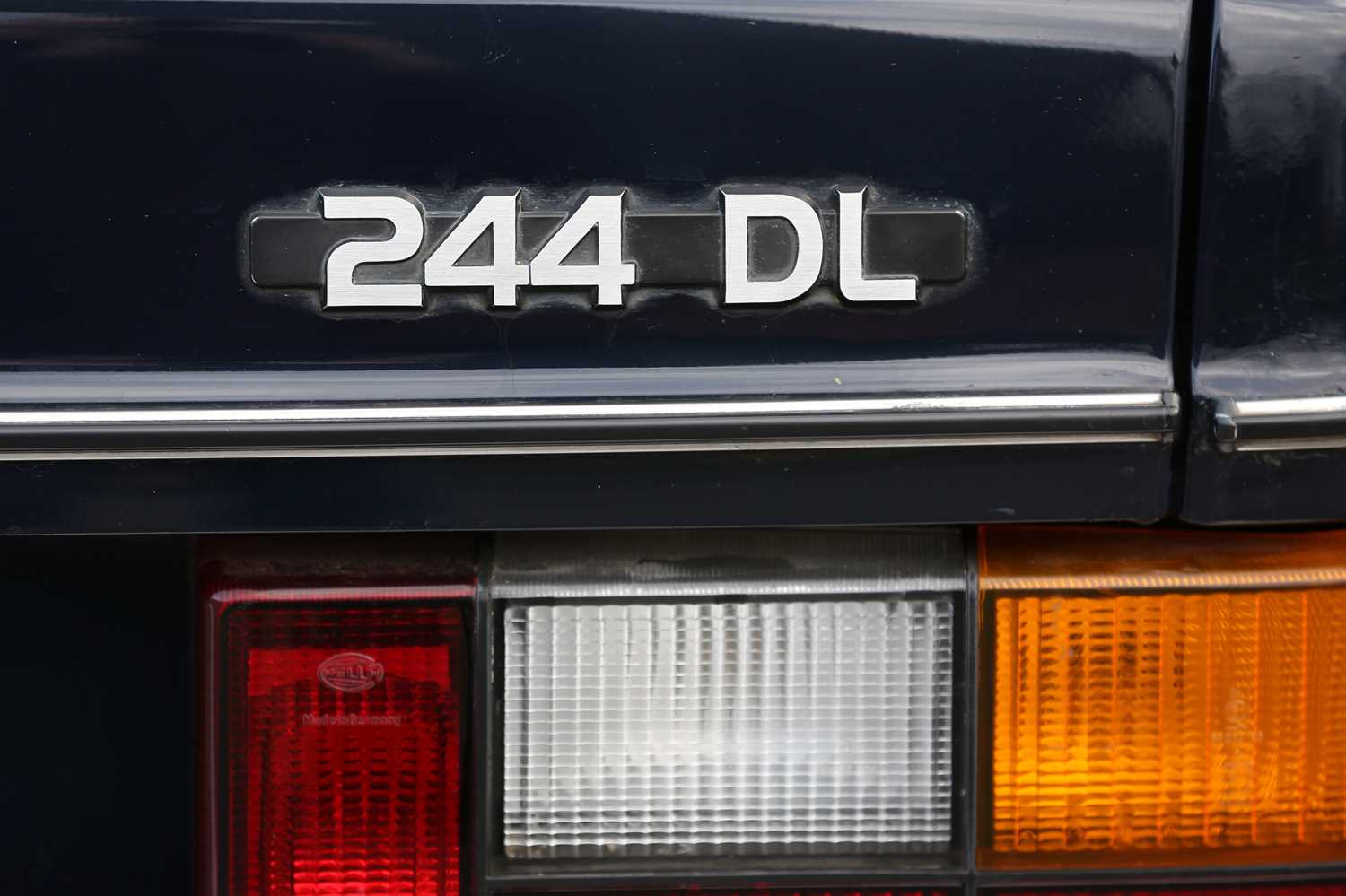 A VOLVO 244 DL 4-DOOR SALOON - Image 3 of 7